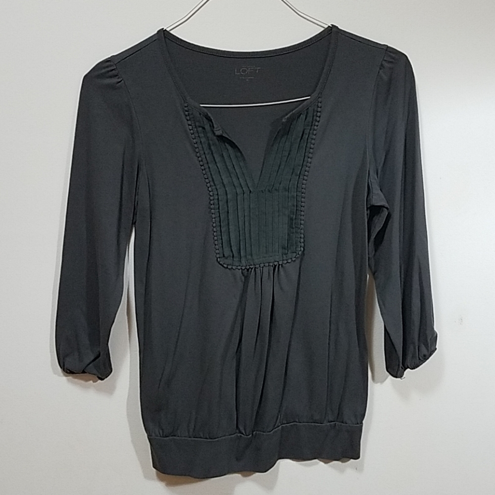 3/4 Length Sleeve Gray Shirt